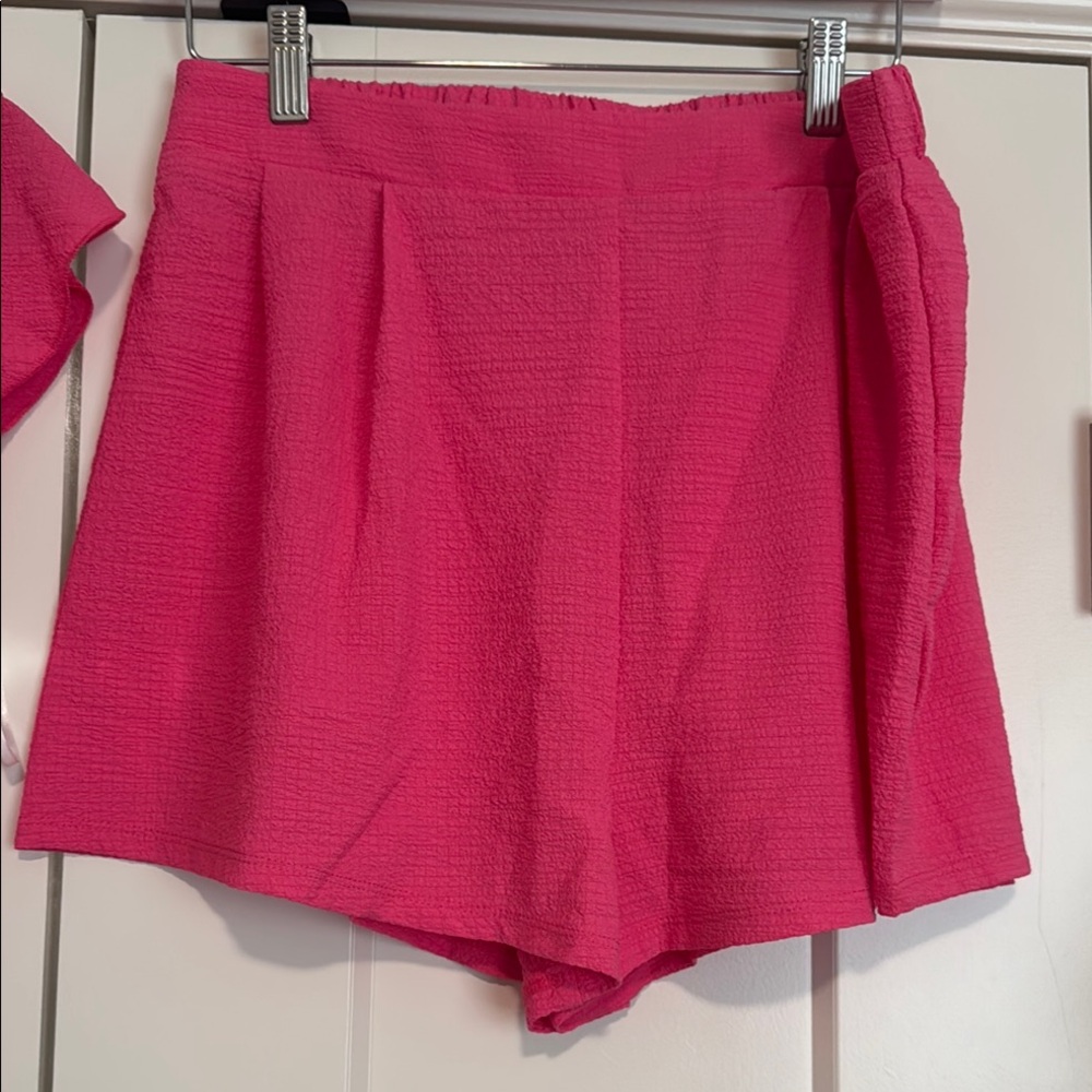 SHEIN Pink Ruffled Top and Shorts Set - Picture 3 of 3